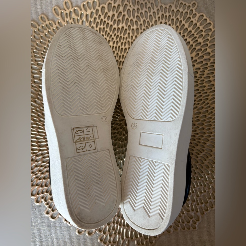 Kurt Geiger Women’s London Leah Eye Platform Slip-On Sneakers-Size 5 1/2 to 6 - Picture 7 of 10